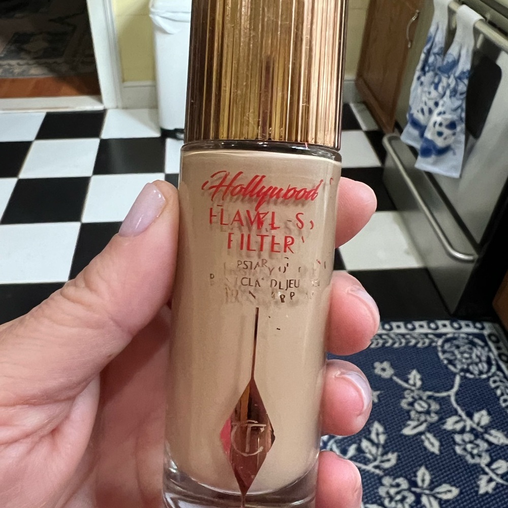 Charlotte Tilbury Hollywood Flawless Filter
